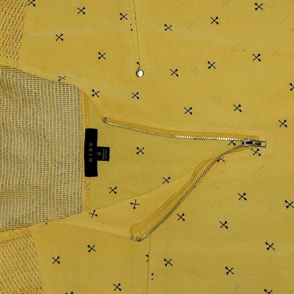 Mustard Blouse - Picture 2 of 3